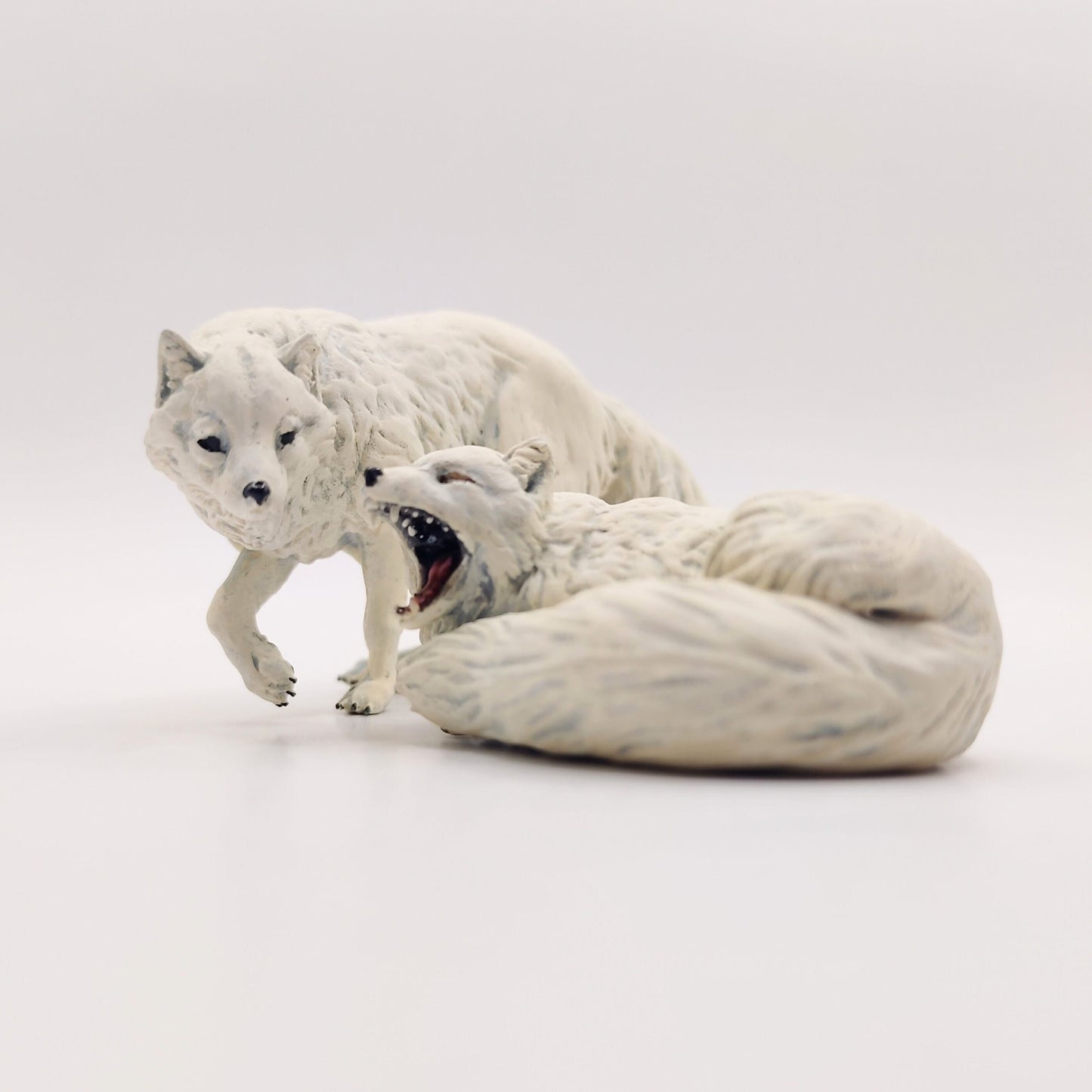 Animal Den Miniatures - Arctic Fox - 1:12 scale miniature animal sized for snow diorama, winter dollhouse, small hand painted scaled 3d printed tabletop mini