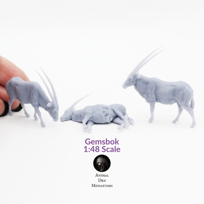 Gemsbok Figurines - 1:48 scale dollhouse and diorama animal art craft supplies by Animal Den Miniatures (1 figure)