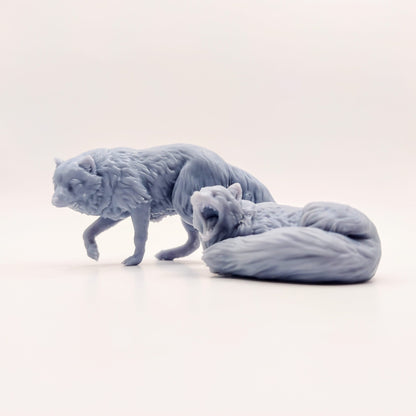 Animal Den Miniatures - Arctic Fox - 1:12 scale miniature animal sized for snow diorama, winter dollhouse, small hand painted scaled 3d printed tabletop mini